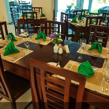 Lavendish Okrin Hotel كاتاراغاما المظهر الخارجي الصورة