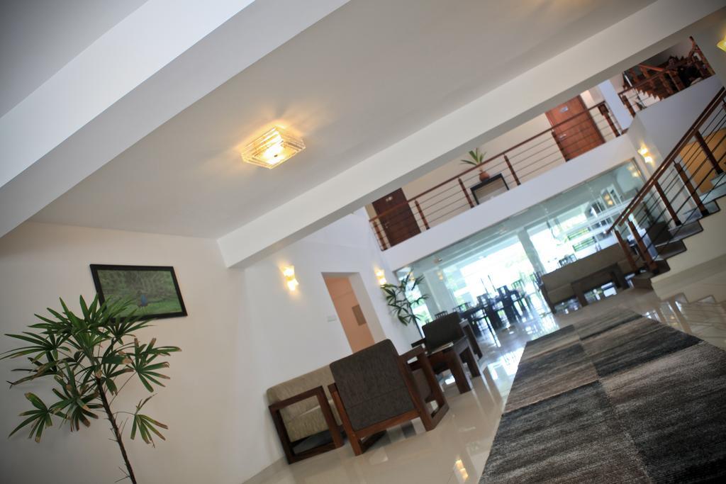Lavendish Okrin Hotel كاتاراغاما المظهر الخارجي الصورة