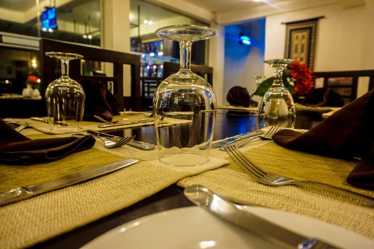 Lavendish Okrin Hotel كاتاراغاما المظهر الخارجي الصورة