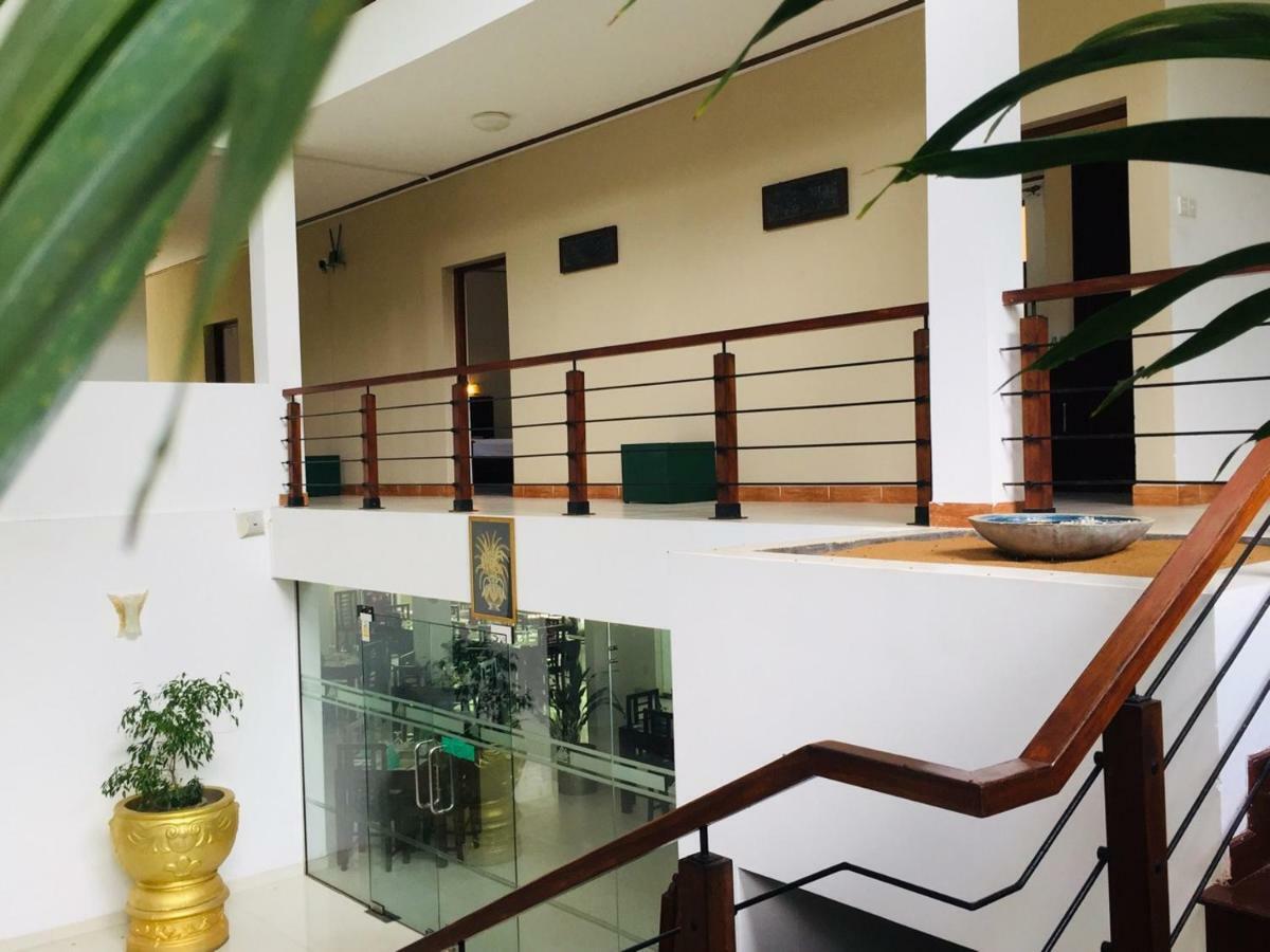 Lavendish Okrin Hotel كاتاراغاما المظهر الخارجي الصورة